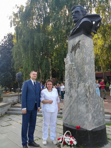  В Кирове и Слободском состоялись праздничные мероприятия в честь 142-летия со дня рождения писателя-романтика Александра Степановича Грина